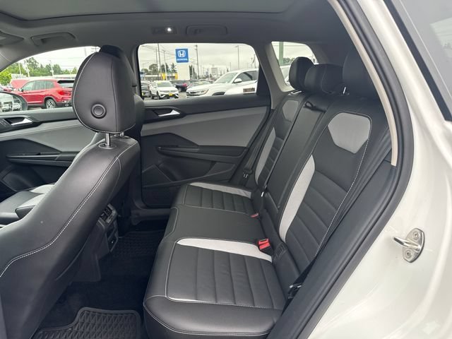Used 2023 Pure White Volkswagen SEL image 14