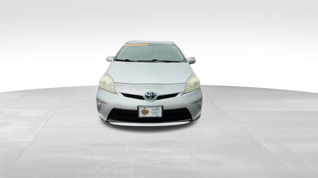 Used 2012 Classic Silver Metallic Toyota Two image 10