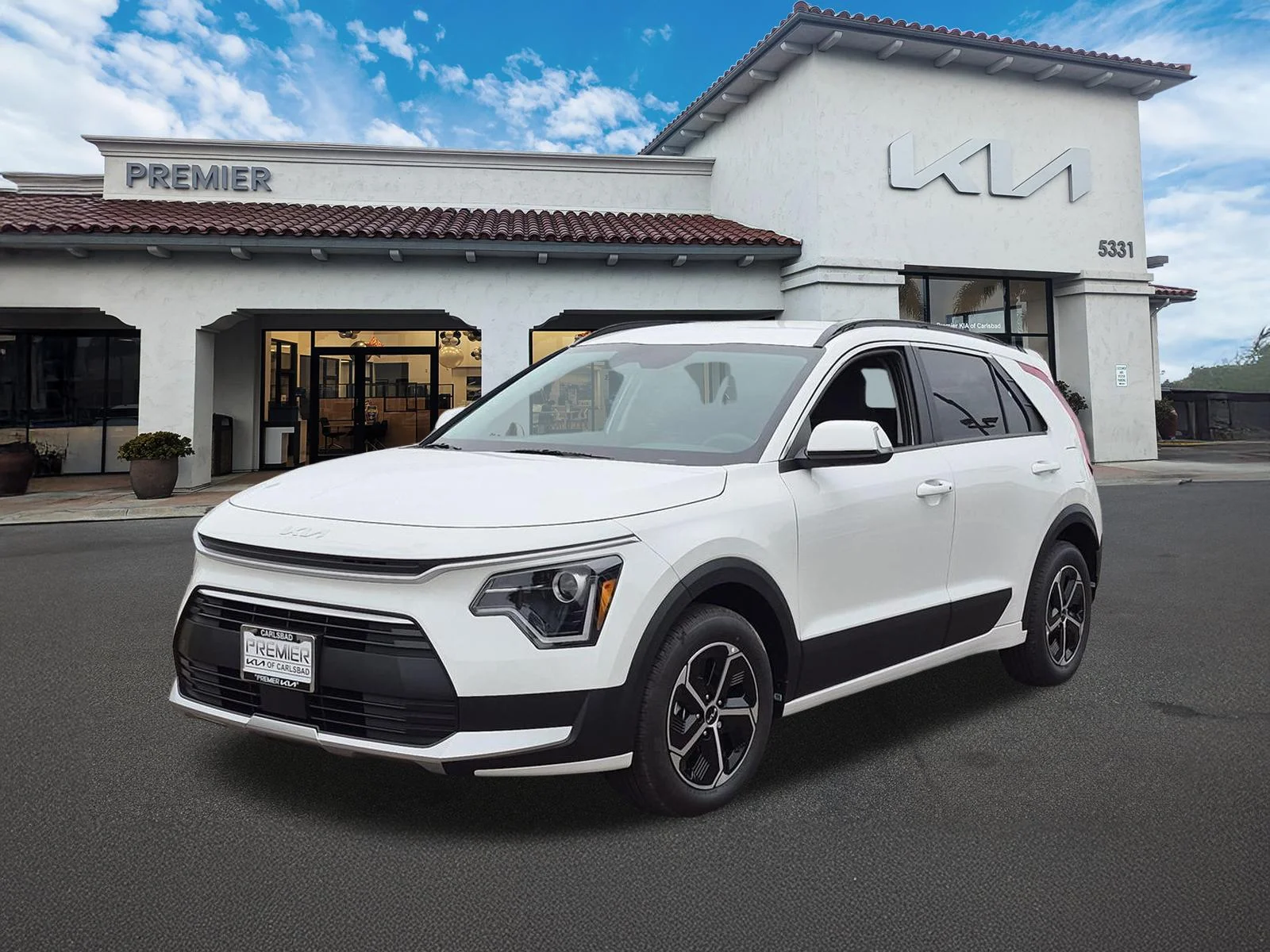 New 2026 Snow White Pearl Kia EX image 4