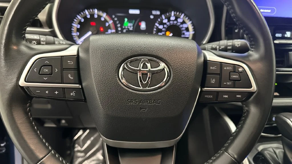 Used 2024 Blue Toyota XLE image 16