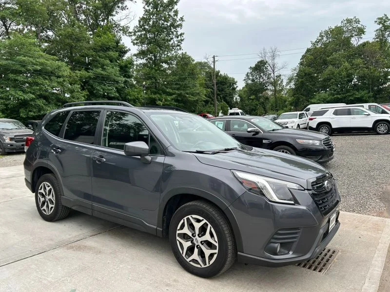 Used 2022 Gray Subaru Premium Sport Utility 4D image 15