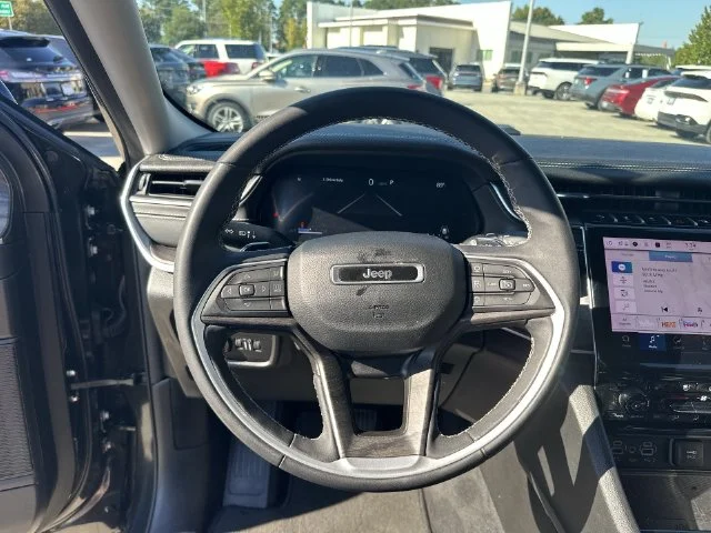 Used 2023 Brown Jeep Limited image 15