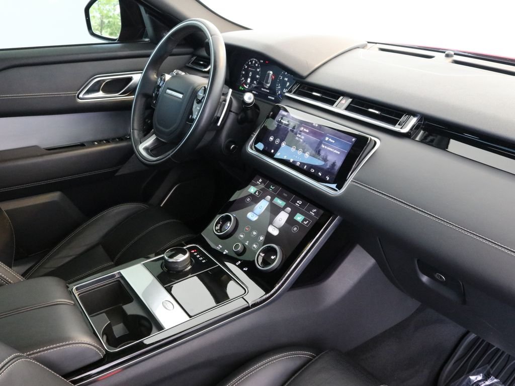Used 2019 Red Land Rover HSE R-Dynamic image 46
