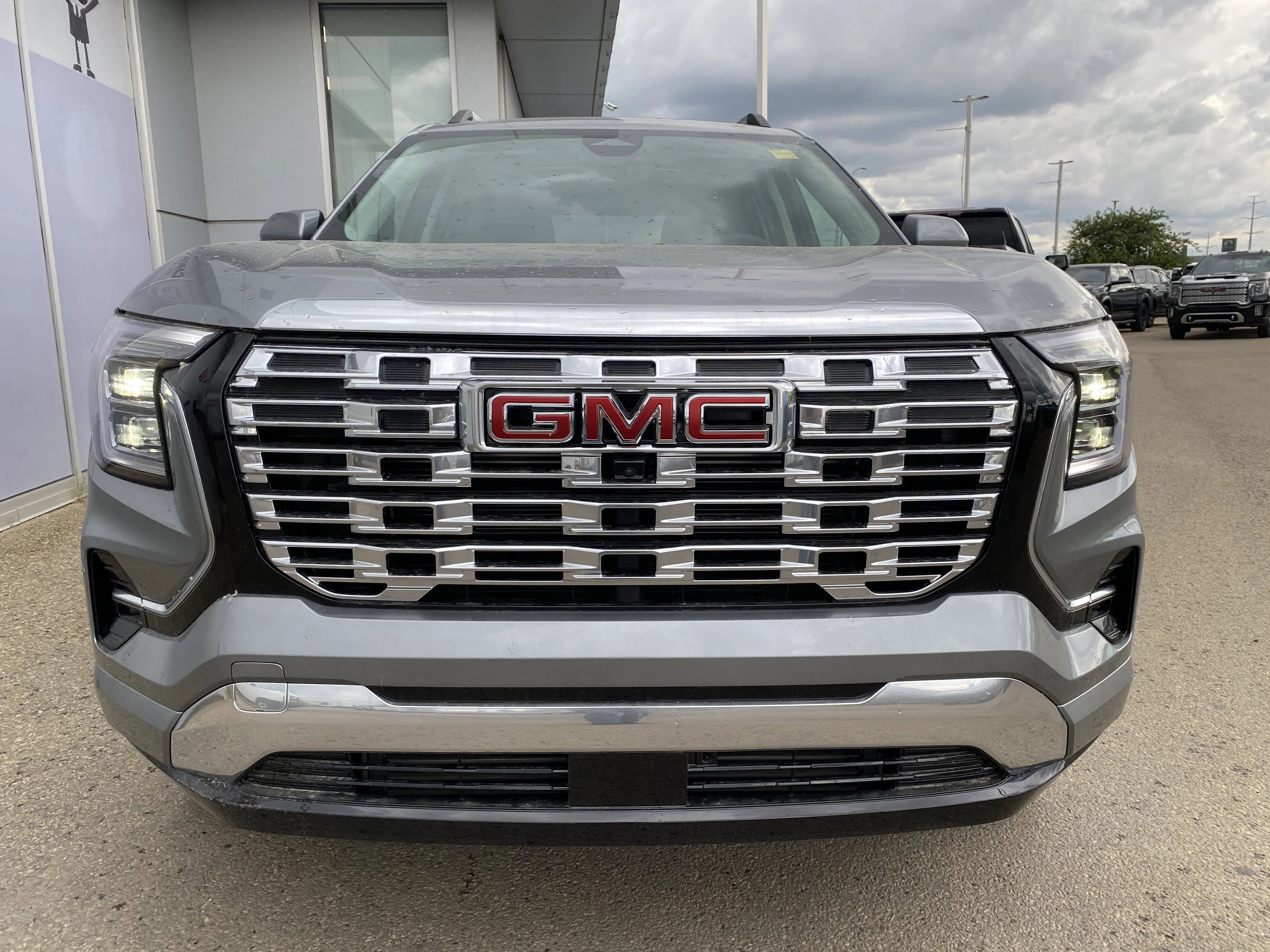 New 2026 STERLING METALLIC GMC AWD Denali image 9