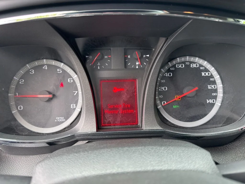 Used 2017 Red GMC SLE-2 image 27
