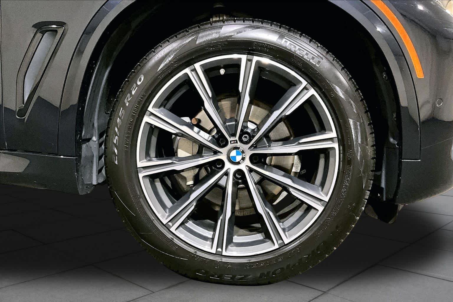 Used 2019 Carbon Black Metallic BMW xDrive40i image 10
