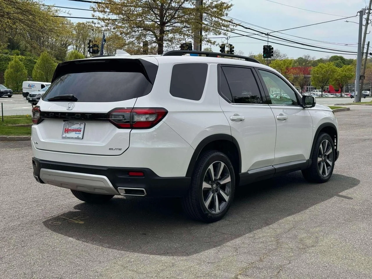 2023 Honda Pilot Elite - Photo 7