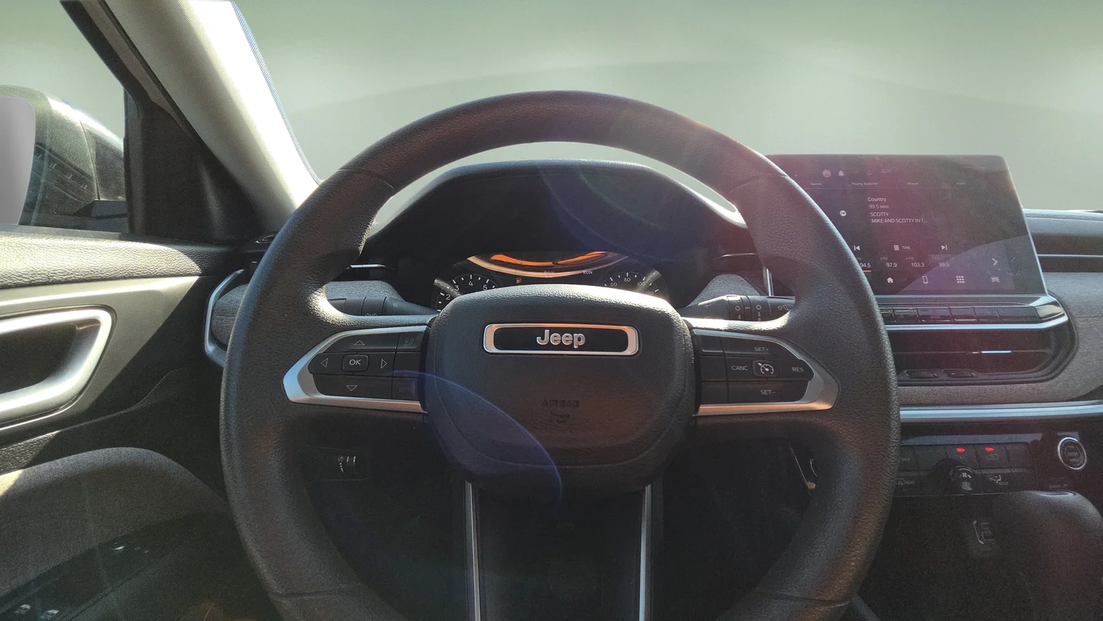 Used 2022 White Jeep Sport image 12