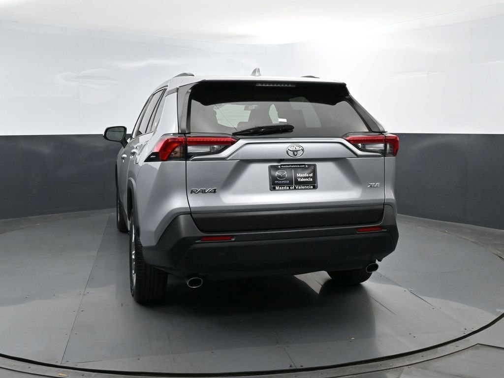 Used 2025 Silver Toyota XLE image 23
