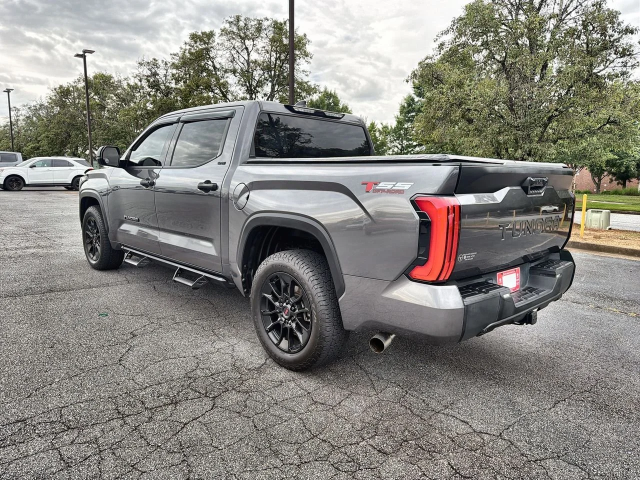 Used 2022 Gray Toyota SR5 image 6