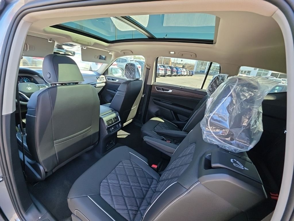 2026 Volkswagen Atlas SEL Premium R-Line - Photo 31