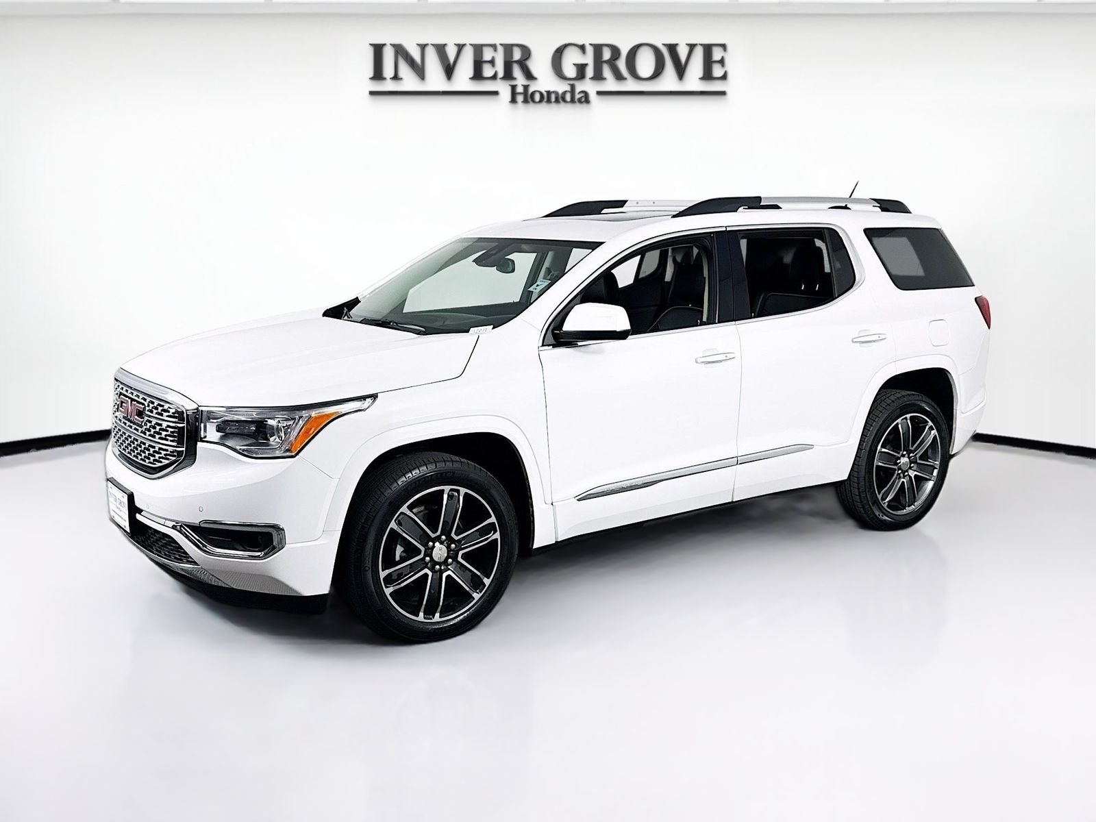 2019 GMC Acadia Denali AWD's photo