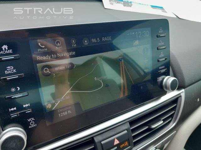 Used 2019 Platinum White Pearl Honda Touring image 23