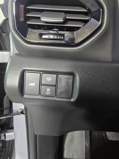 Used 2023 Lunar Silver Metallic Honda TrailSport image 21