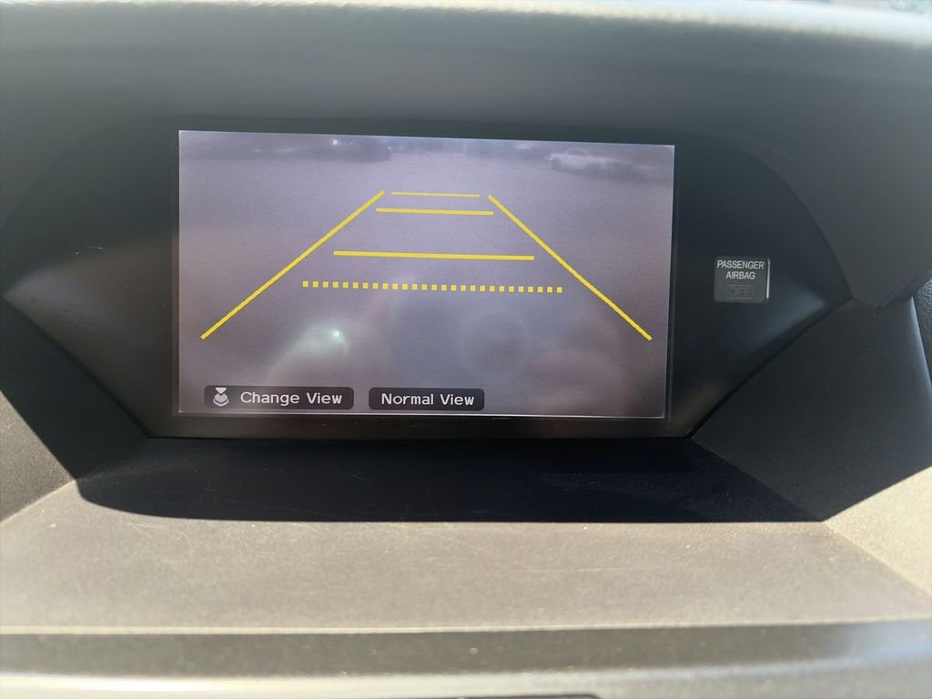 Used 2014  Acura Technology Package image 23