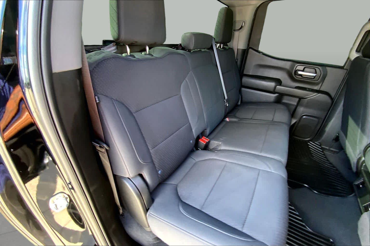 Used 2021 Black Chevrolet Custom image 19