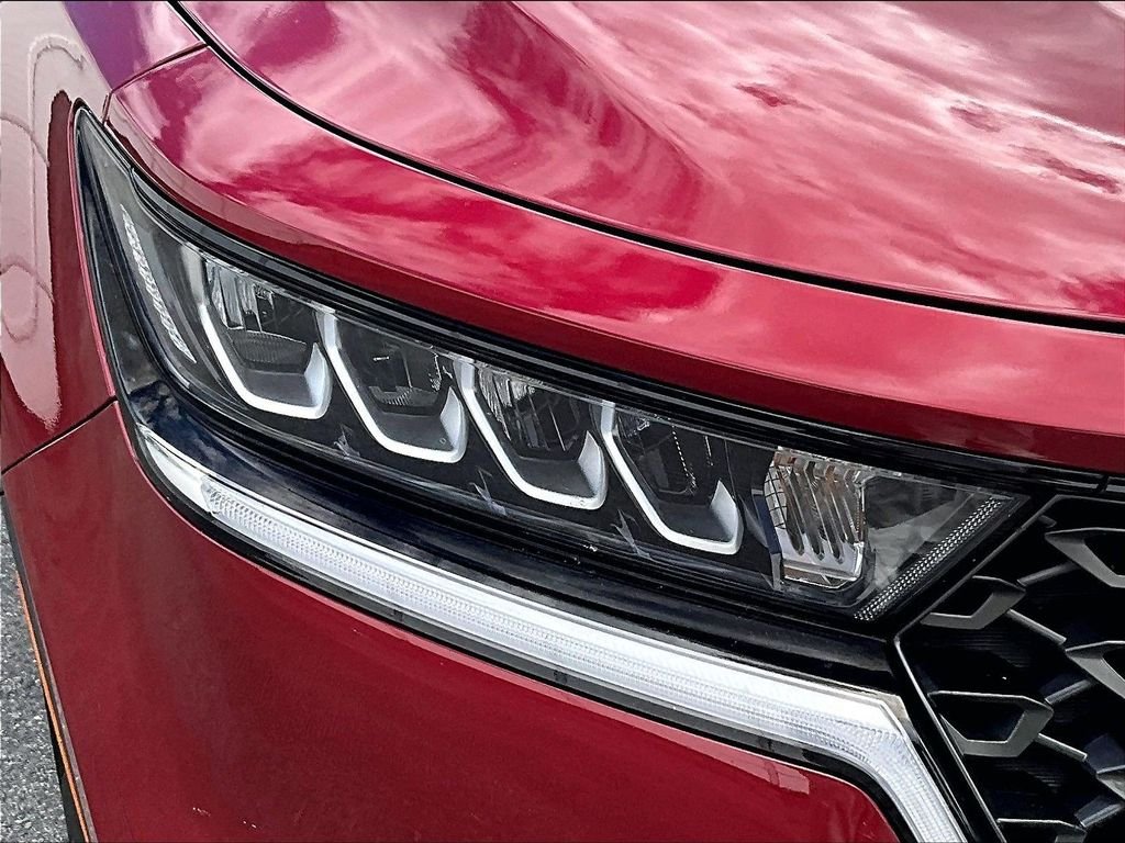 Used 2021 Passion Red Tintcoat Kia S image 31