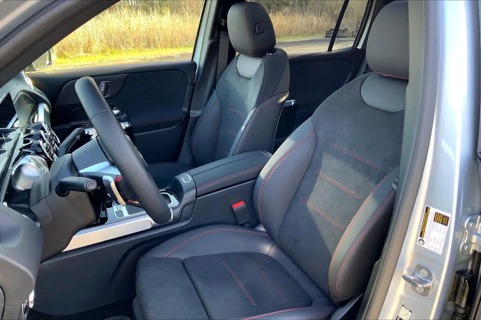 New 2026 Cirrus Silver Metallic Mercedes-Benz GLB 250 image 9
