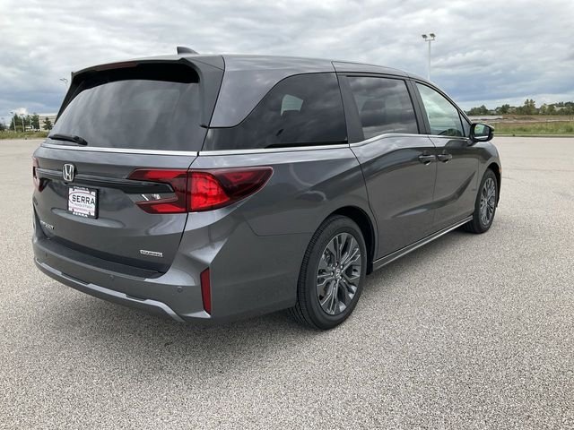 New 2026 Modern Steel Metallic Honda Touring image 14