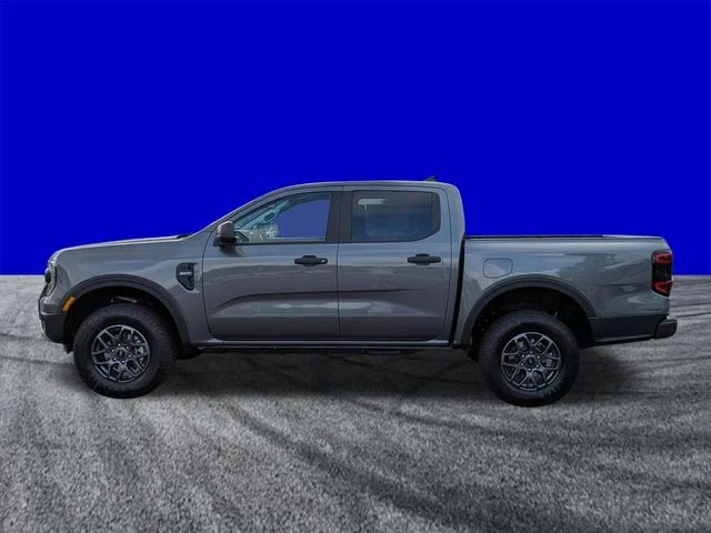New 2026 Carbonized Gray Metallic Ford XLT image 7