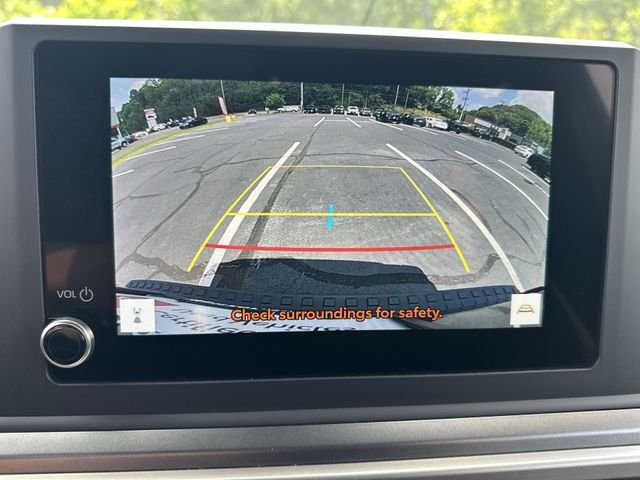 Certified Used 2025  Toyota SR5 image 25