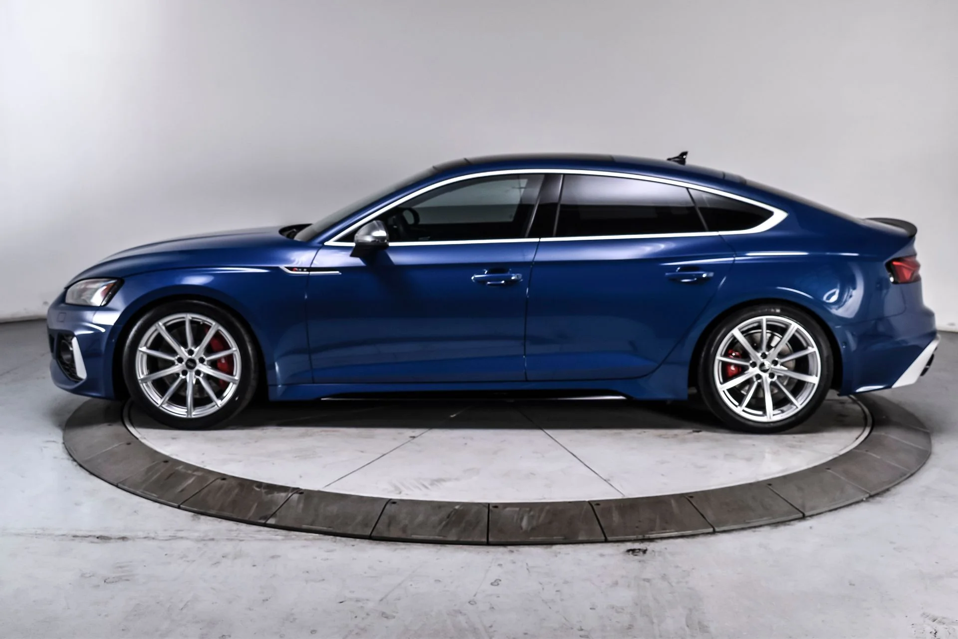 Used 2023 Ascari Blue Metallic Audi 2.9T image 3