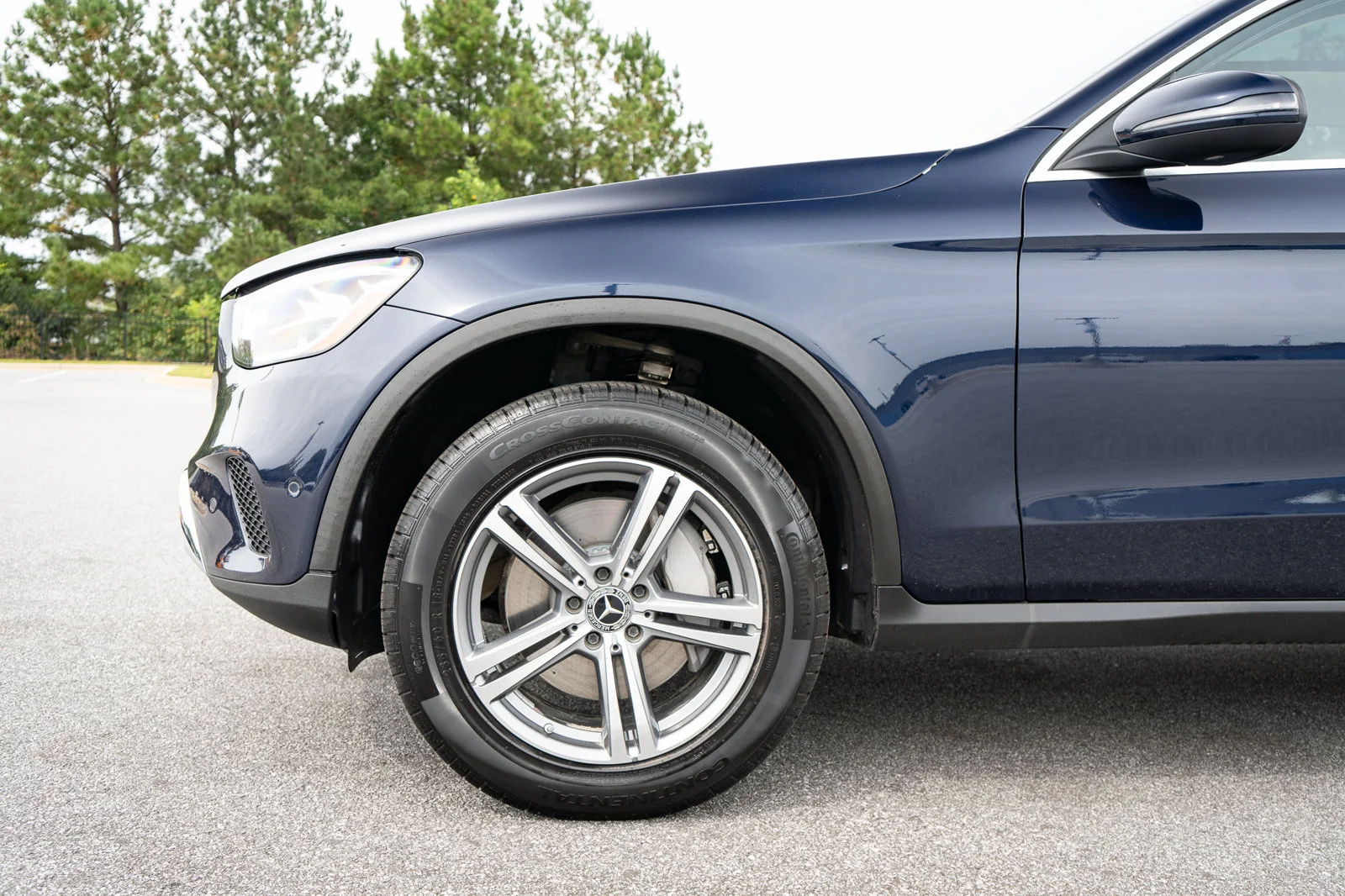 Used 2021  Mercedes-Benz GLC 300 image 4