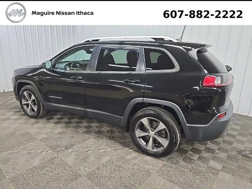 Used 2019 Black Jeep Limited image 5