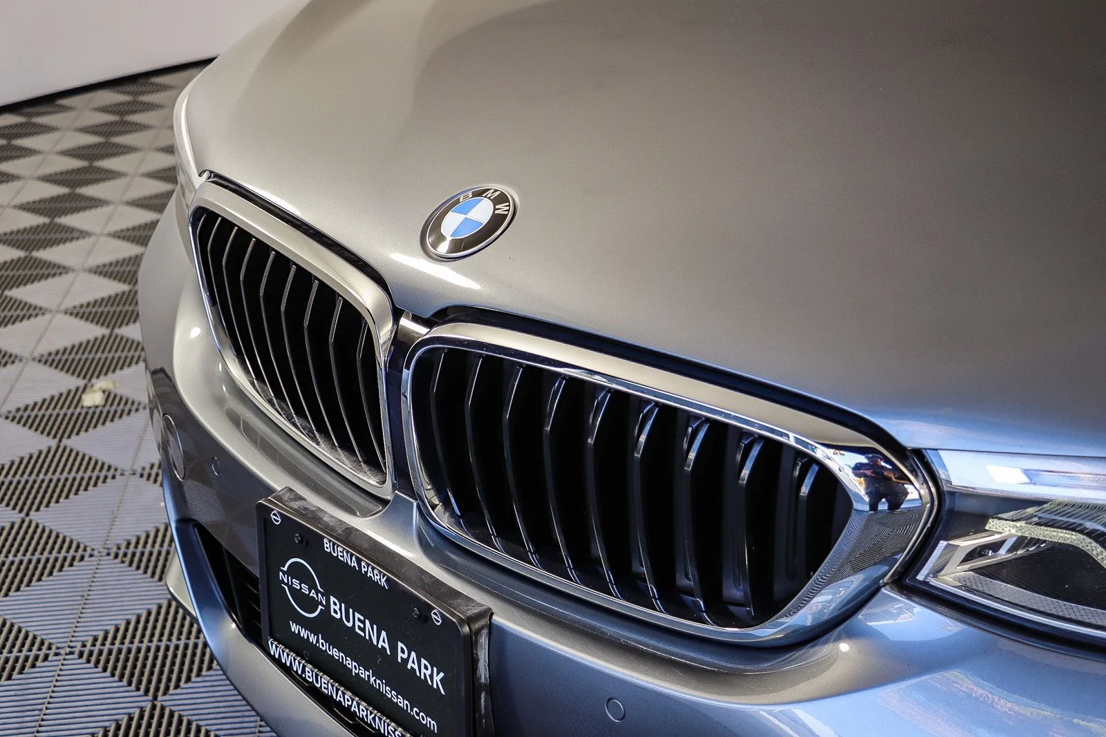 Used 2018 Blue BMW 640 Gran Turismo i xDrive image 5