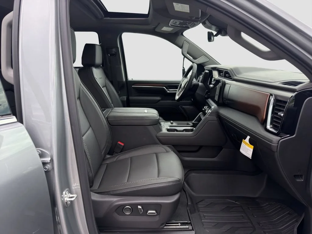 2026 GMC Sierra 3500HD Denali - Photo 18