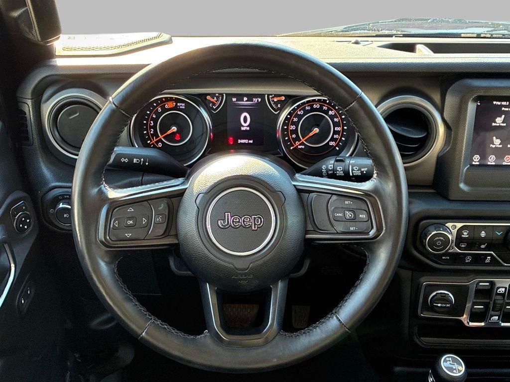 Used 2023 Black Jeep Sport S image 18