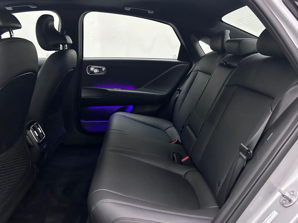 Used 2023 Silver Hyundai Limited image 15
