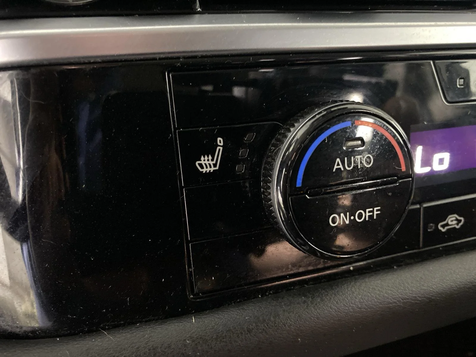 Used 2022 Gun Metallic Nissan SV image 21
