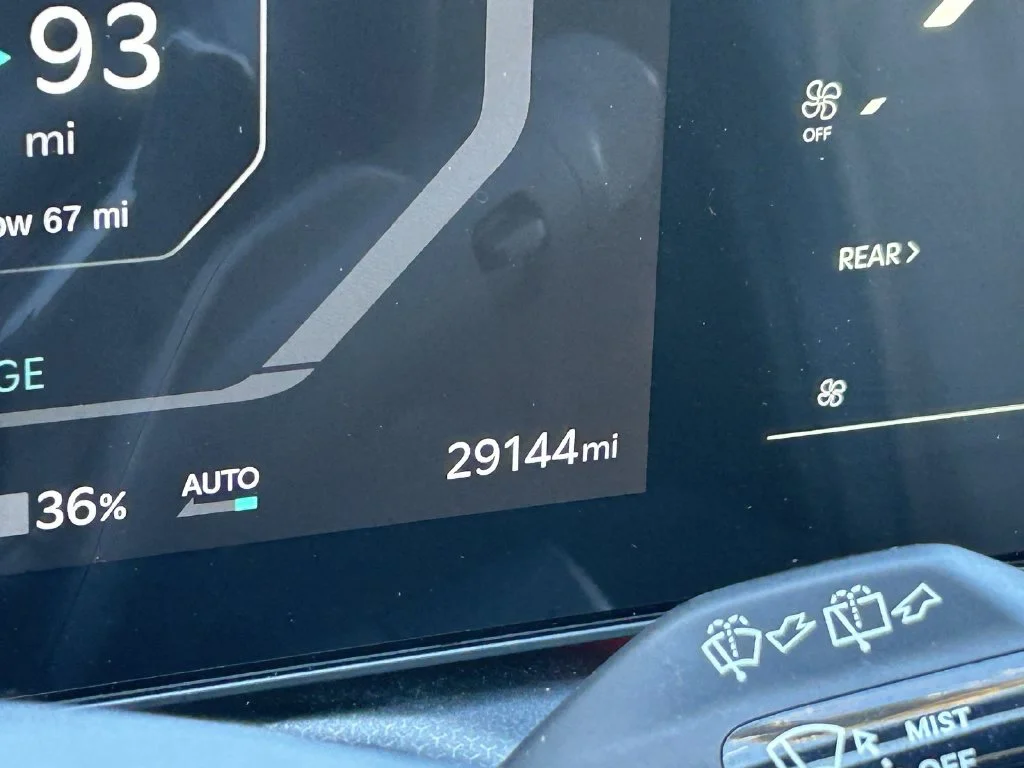 Used 2024 Ivory Kia GT-Line image 29