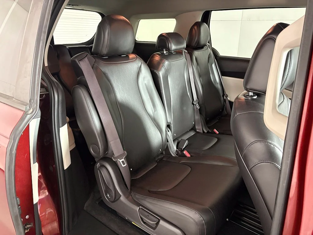 Used 2022 Red Kia LXS image 42