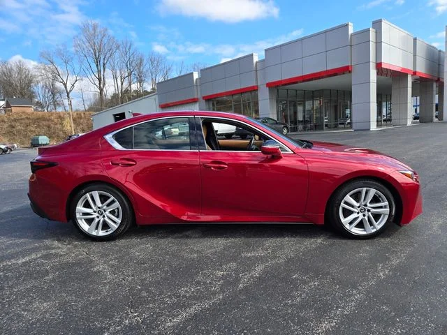 2024 Lexus IS 300 - Photo 12