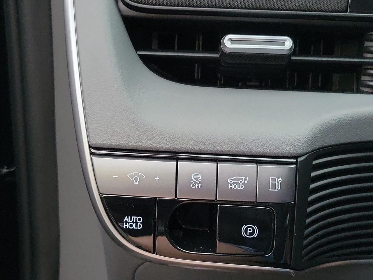 New 2027 Abyss Black Hyundai SEL image 9