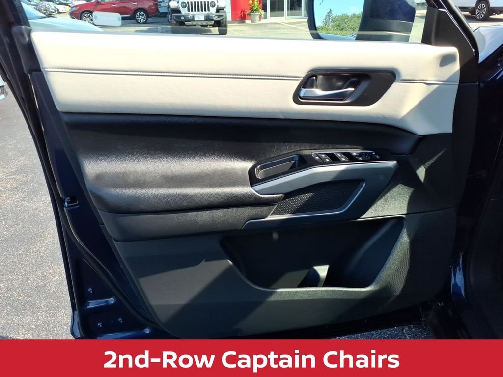 Used 2023 Deep Ocean Blue Nissan SL v6 premium image 28