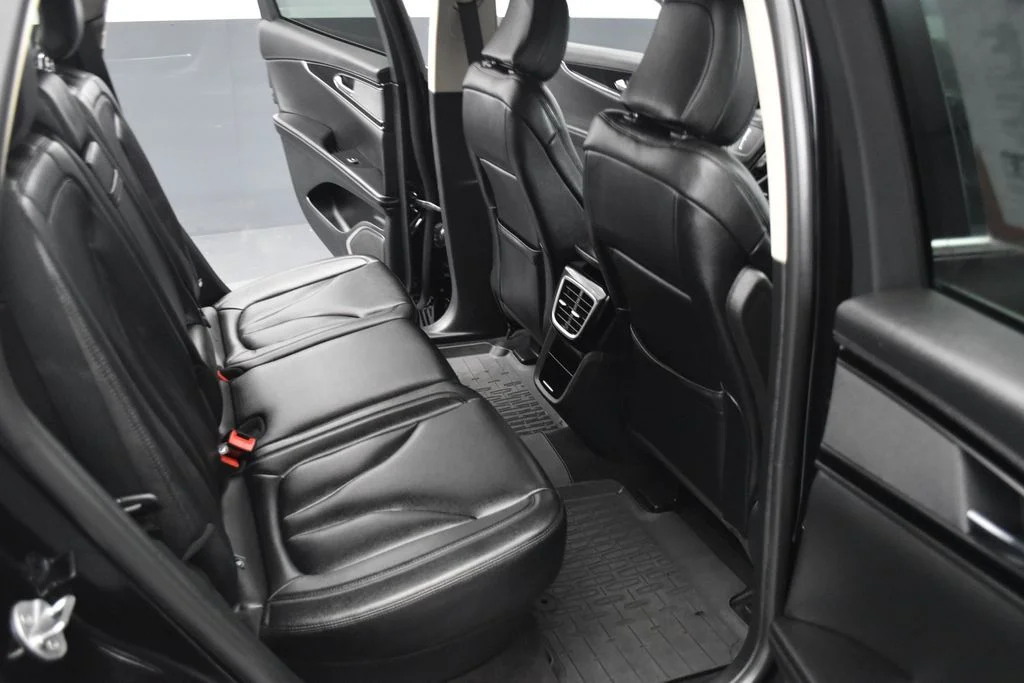 Used 2023 Black Lincoln Standard image 26