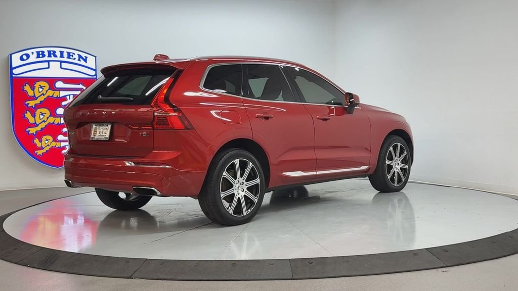 Used 2021 Fusion Red Metallic Volvo T5 Inscription image 5