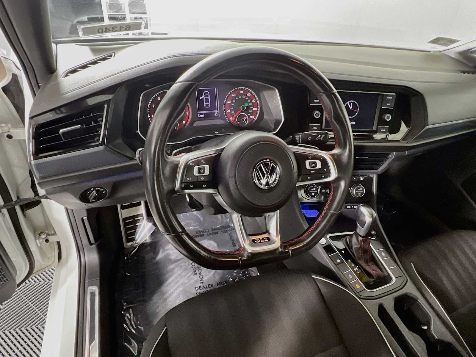 Used 2020 Pure White Volkswagen S image 11