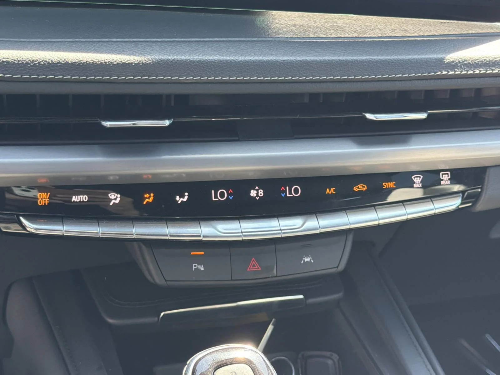 2024 Cadillac XT4 Premium Luxury - Photo 14