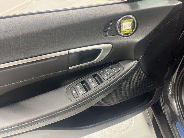 2025 Hyundai Sonata Hybrid Limited - Photo 6