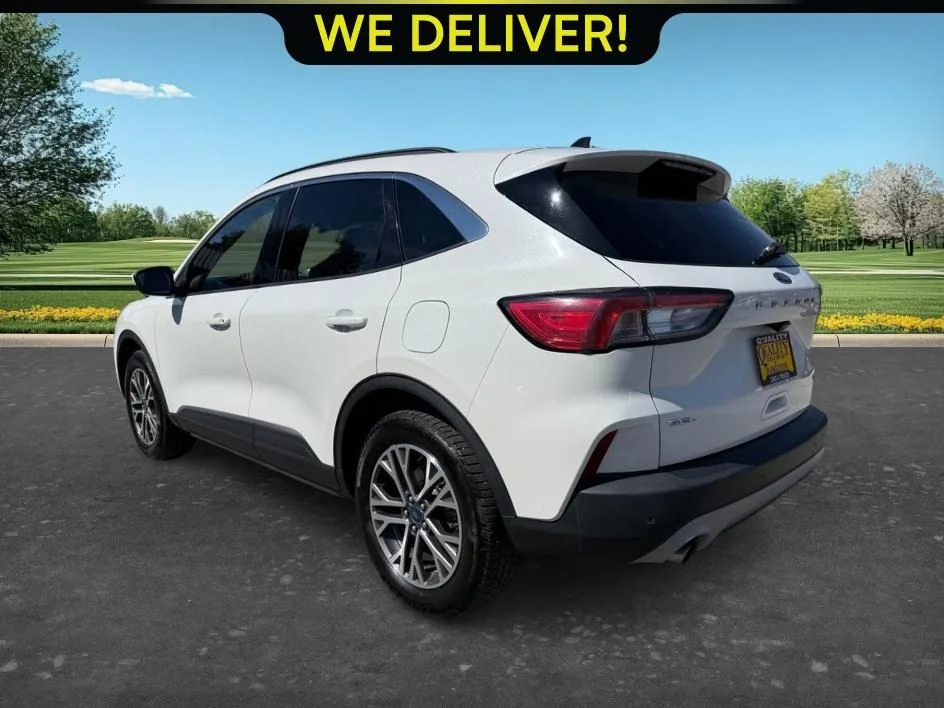 Used 2020 White Ford SEL image 3