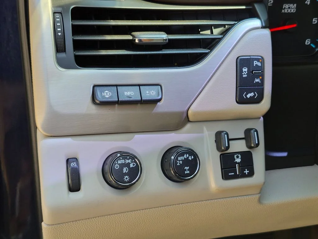 Used 2018 Blue GMC Denali image 20