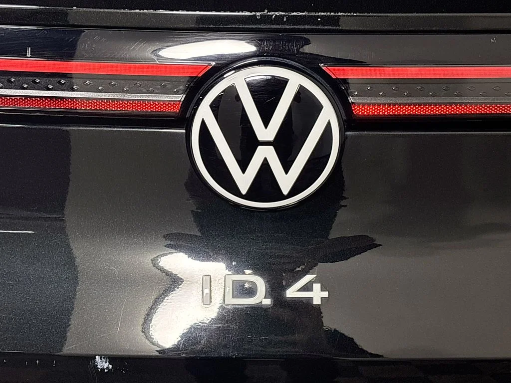 Used 2021 Black Volkswagen Pro image 24