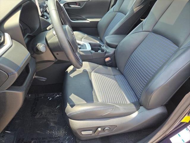 Certified Used 2020 BLUEPRINT/MIDNIGHT B Toyota  image 8