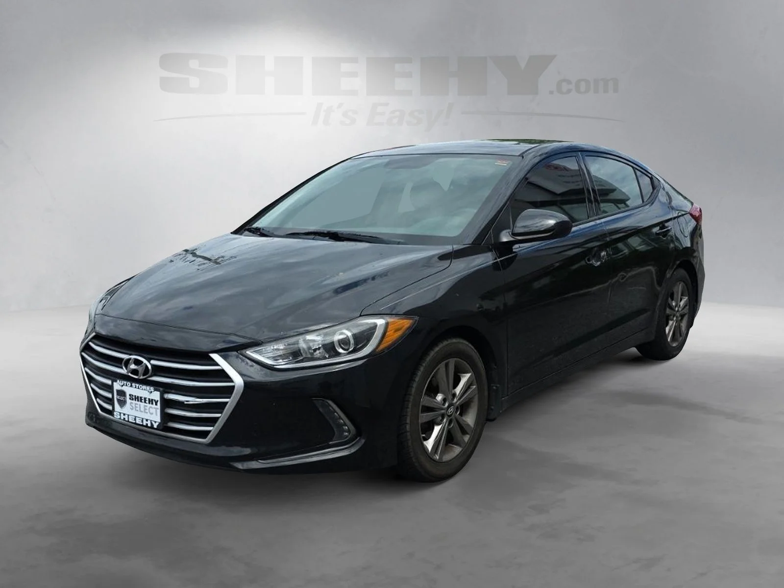 Used 2018 Black Hyundai Value Edition image 4
