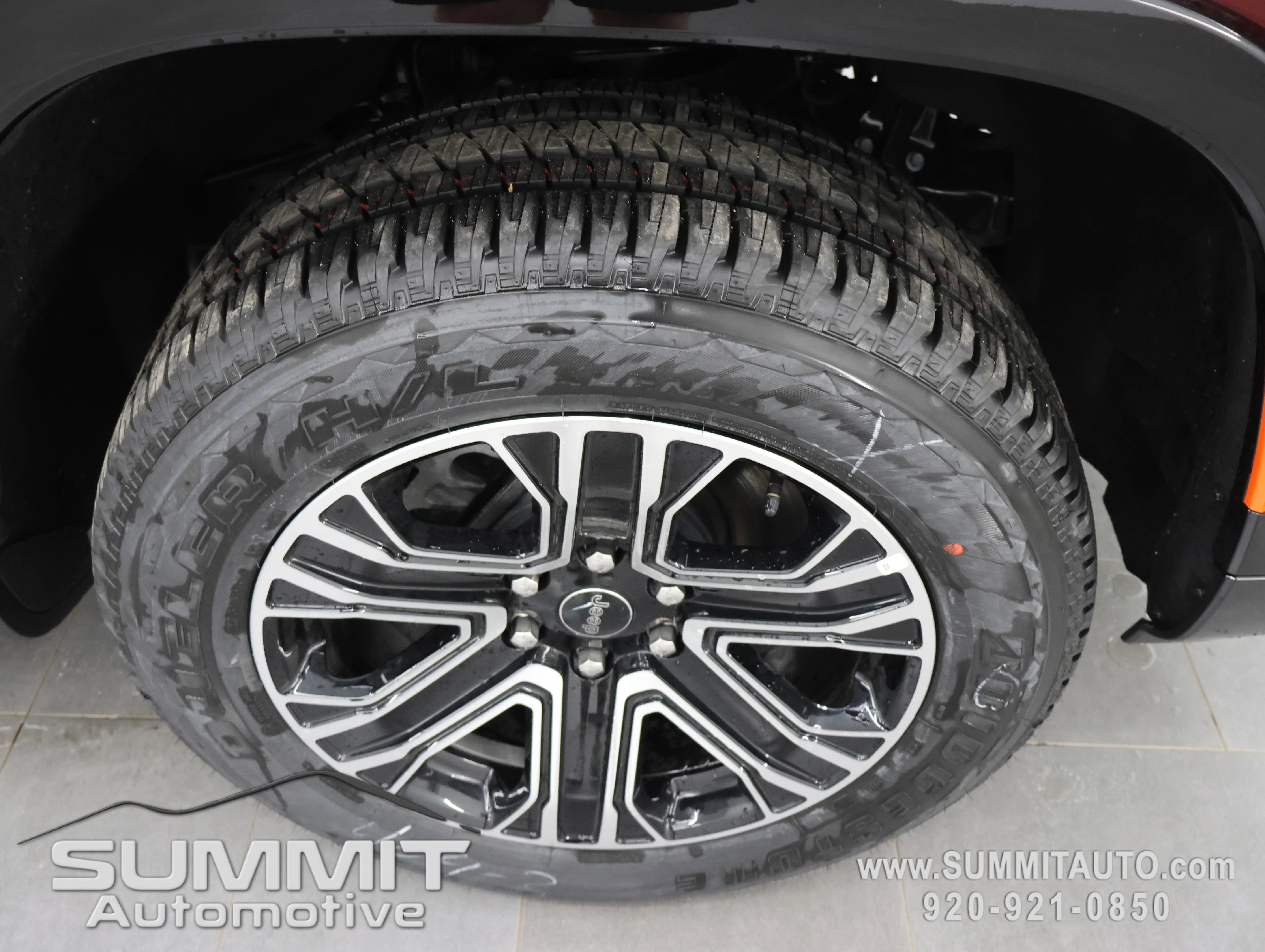 New 2026 Velvet Red Pearl-Coat Exterior Paint Jeep  image 3