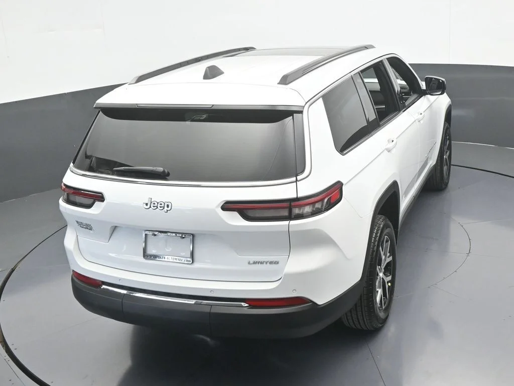 Used 2025 Bright White Clearcoat Jeep Limited image 47